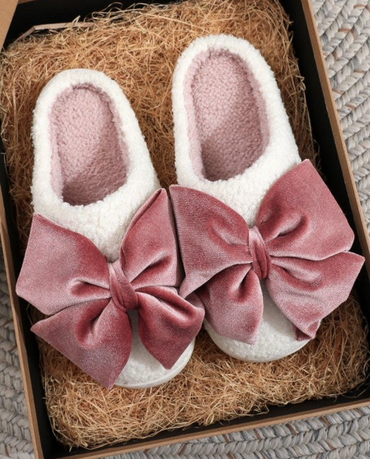 Pre-order: PINK BOW SLIPPERS