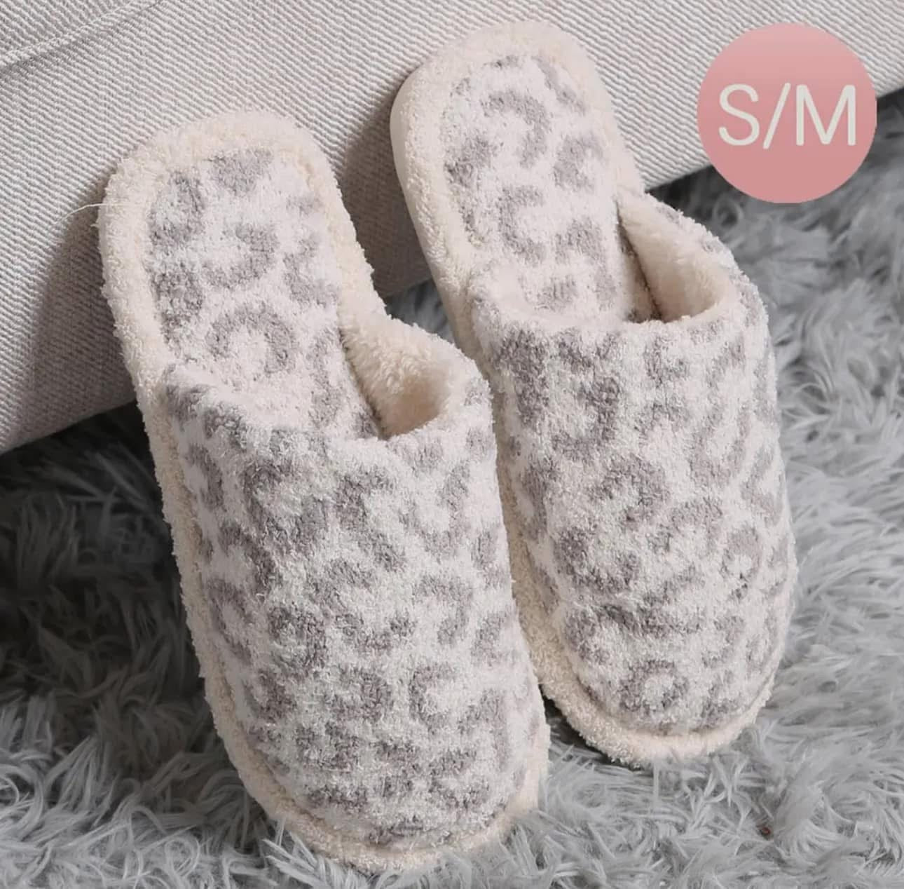 PLUSH LEOPARD SLIPPERS