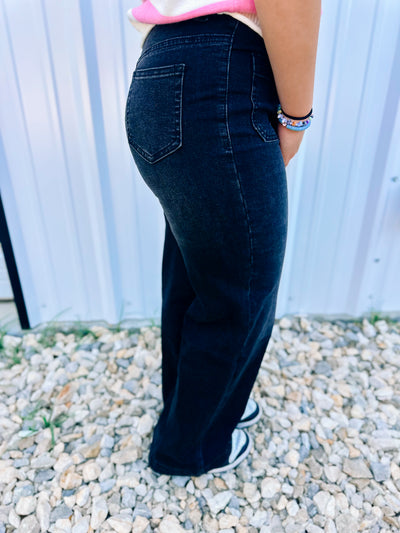 BLACK WIDE LEG JEANS