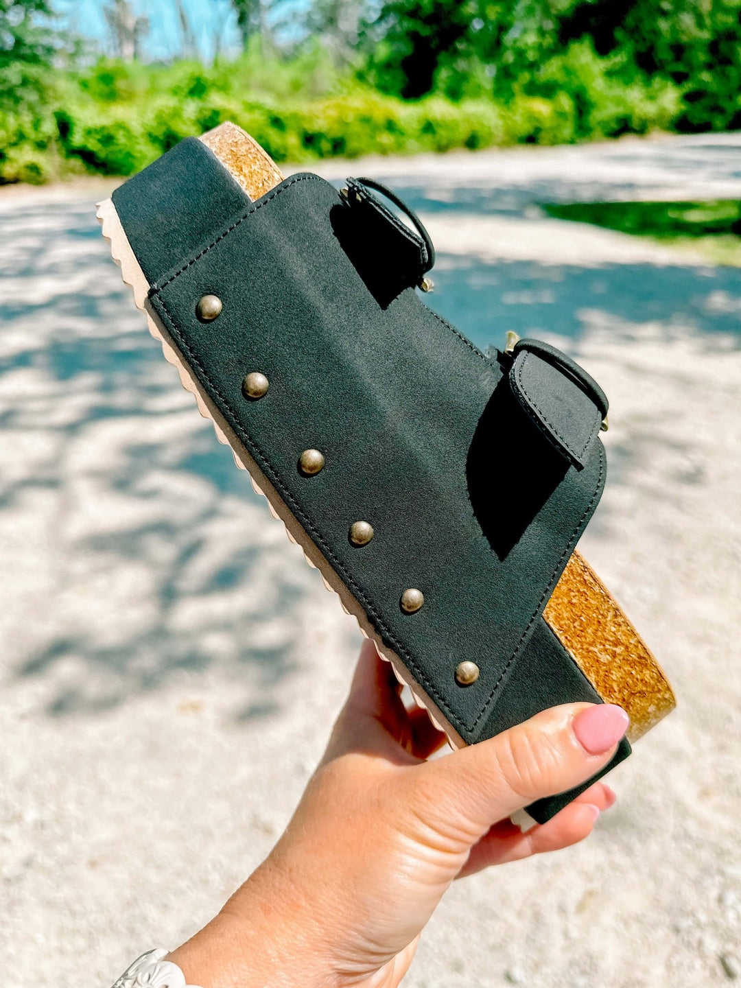 BLACK PLATFORM SANDALS - Thistle Canyon Co.